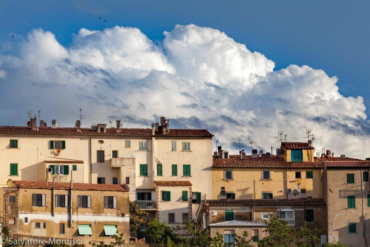 Grazioso bilocale ideale per due persone Castagneto Carducci Esterno foto